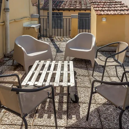 La Terrazza A Apartment *